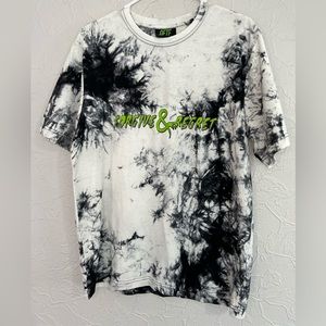UK MUSICIAN HI-REZ FORGIVE & REGRET ALBUMB BLEACHED SHIRT SIZE MEDIUM